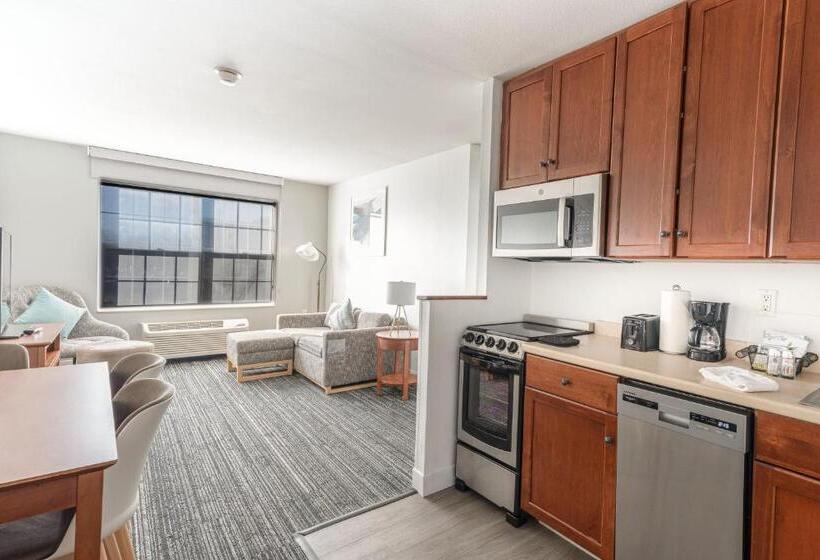 Люкс 2 Спальни, Towneplace Suites Stafford