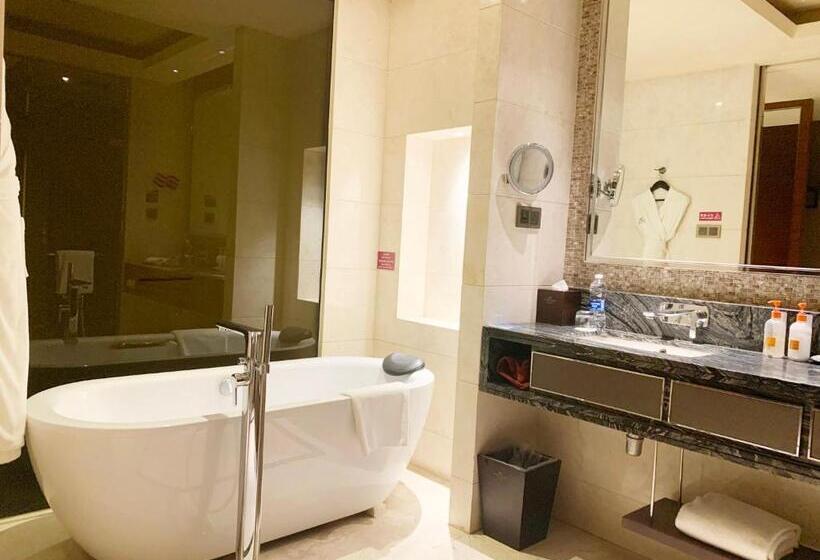 سوییت, Crowne Plaza Tianjin Jinnan, An Ihg