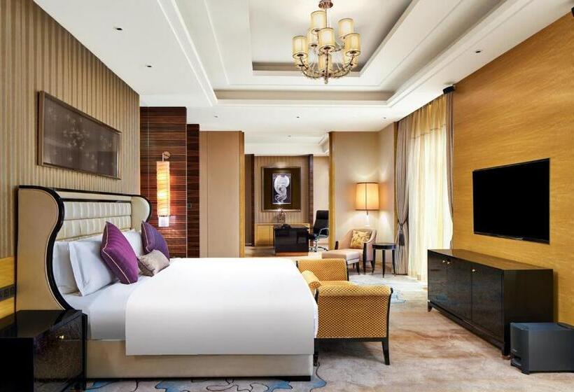 سوئیت جونیور با تخت بزرگ, Crowne Plaza Tianjin Jinnan, An Ihg