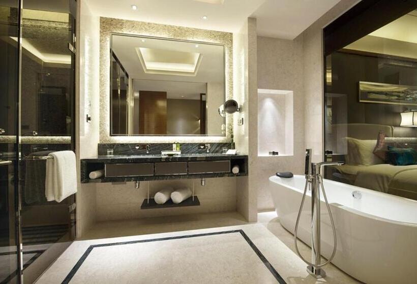 اتاق سوپریور با چشم‌انداز شهر, Crowne Plaza Tianjin Jinnan, An Ihg