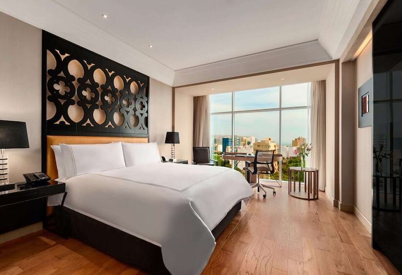 سوییت جونیور, Hilton Lima Miraflores