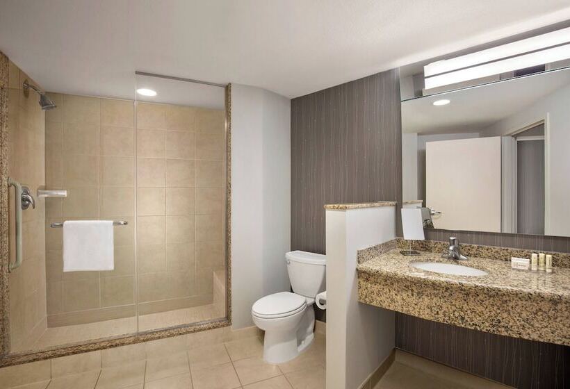 סוויטה אקזקיוטיב, Courtyard By Marriott Dallas Allen At Allen Event Center