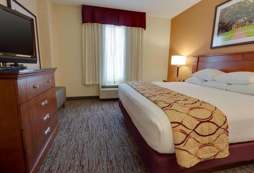适合残疾人士使用的套间, Drury Inn & Suites Baton Rouge