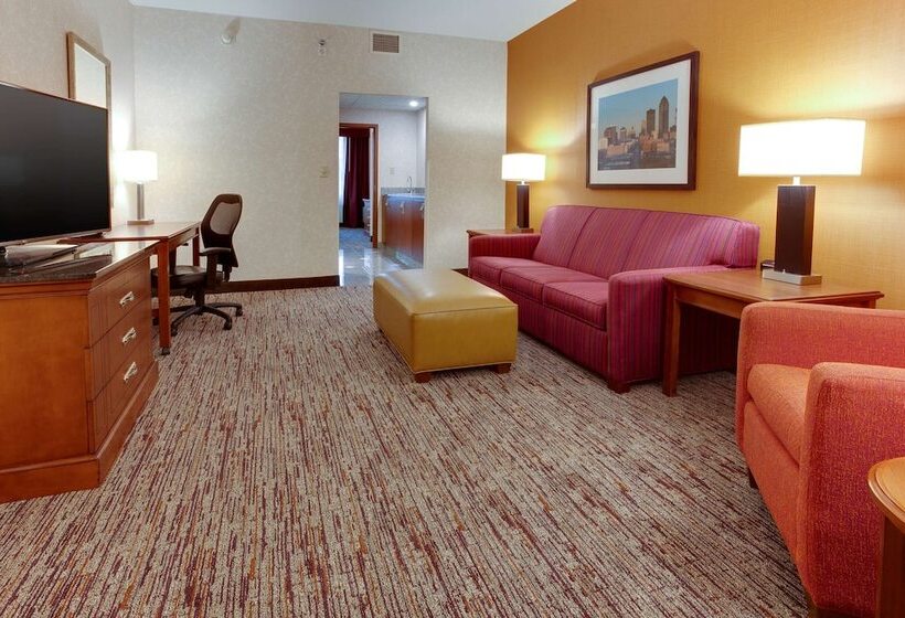 Люкс, Drury Inn & Suites West Des Moines