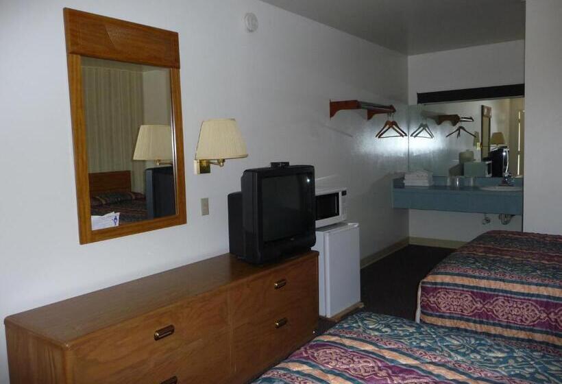 Номер Стандарт 2 Двуспальные Кровати, Red Rose Motel