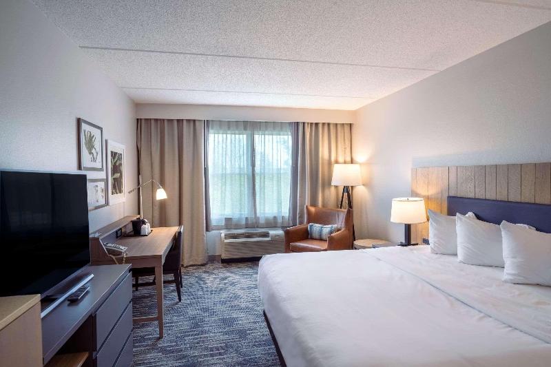 Номер Стандарт Кровать Кинг Адаптированный для Инвалидов, Country Inn & Suites By Radisson, State College Penn State Area , Pa