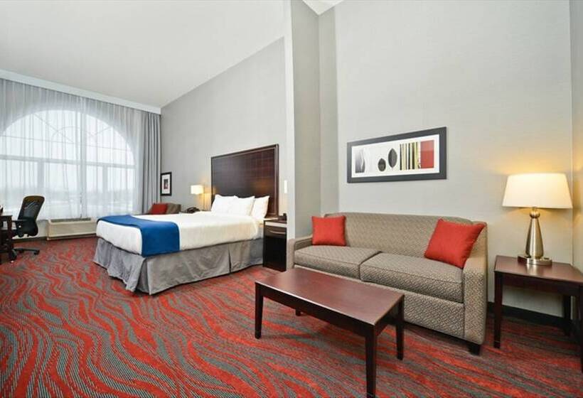 Люкс, Holiday Inn Express & Suites Utica, An Ihg