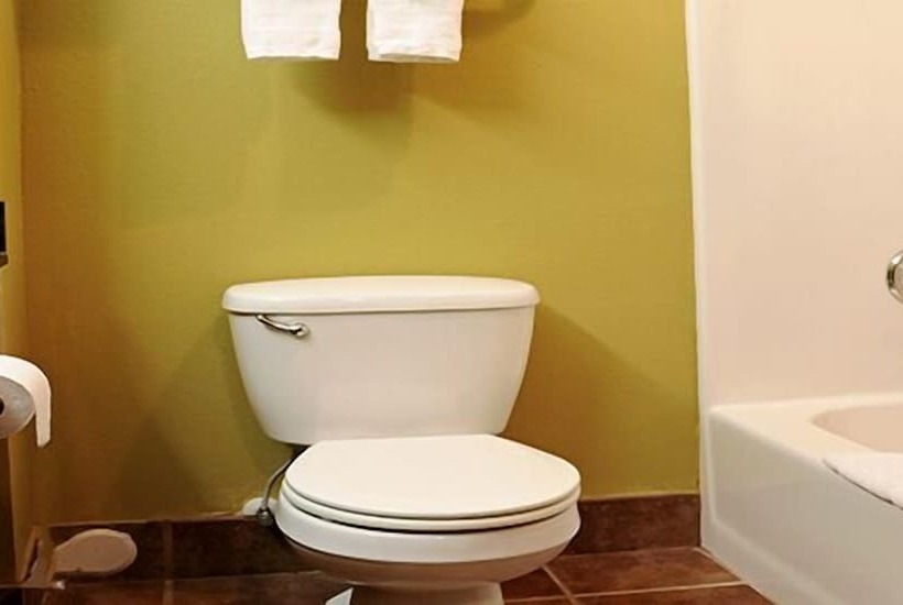 Номер Стандарт 2 Двуспальные Кровати, Hometown Inn & Suites