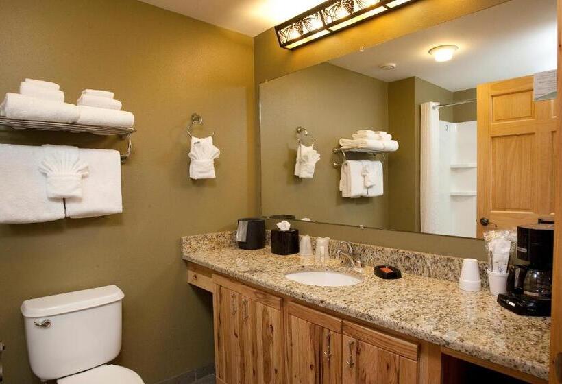Family Suite, Hope Lake Lodge & Indoor Waterpark