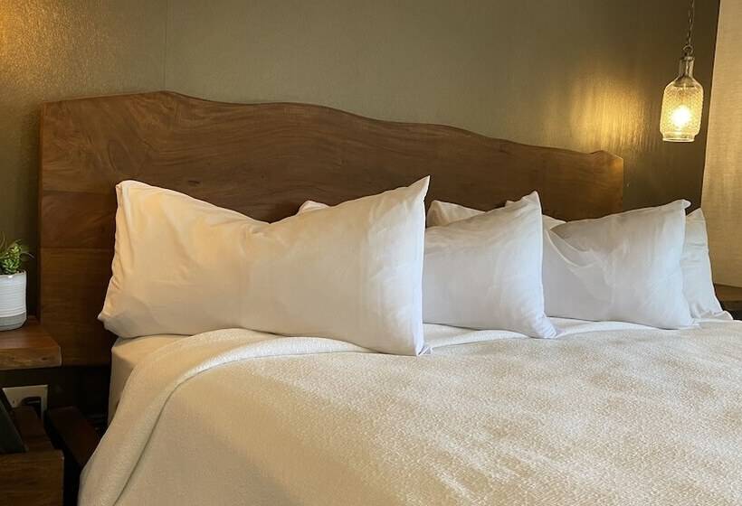 Family Suite, Red Sands