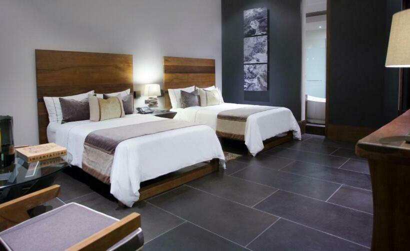 اتاق لوکس با چشم‌انداز دریا, Nizuc Resort & Spa