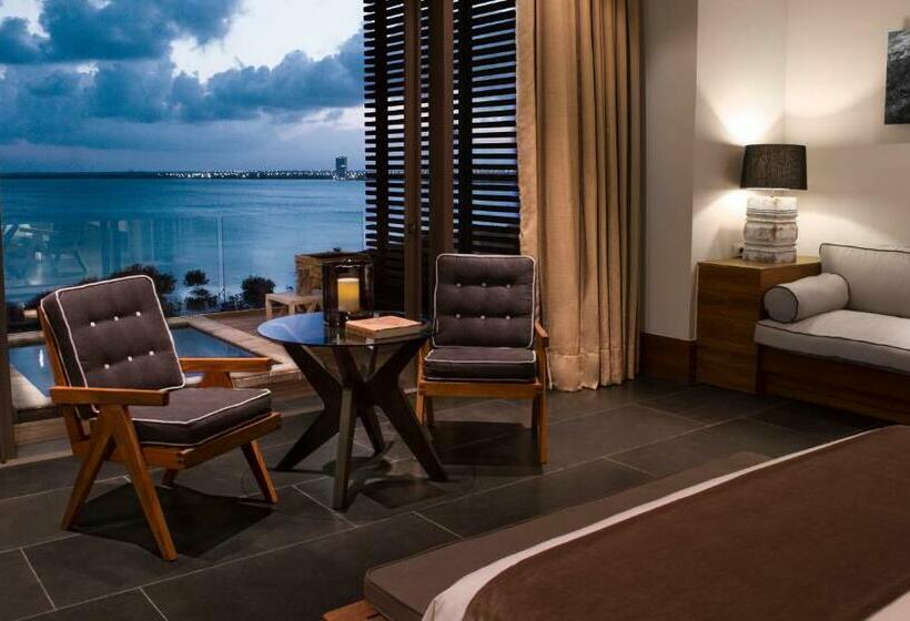 سوییت جونیور با چشم‌انداز دریا, Nizuc Resort & Spa
