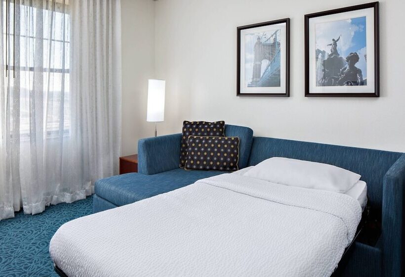 Люкс 2 Спальни, Residence Inn By Marriott Cincinnati Downtown/the Phelps