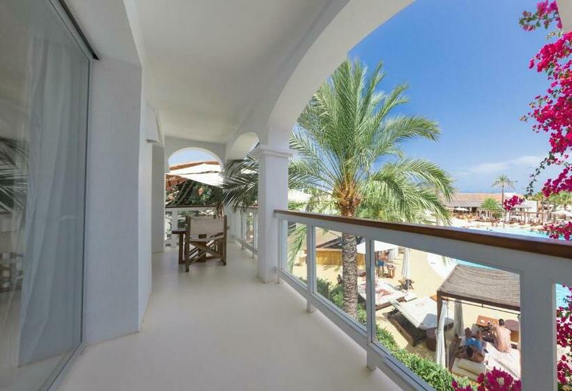 Люкс, Destino Pacha Ibiza
