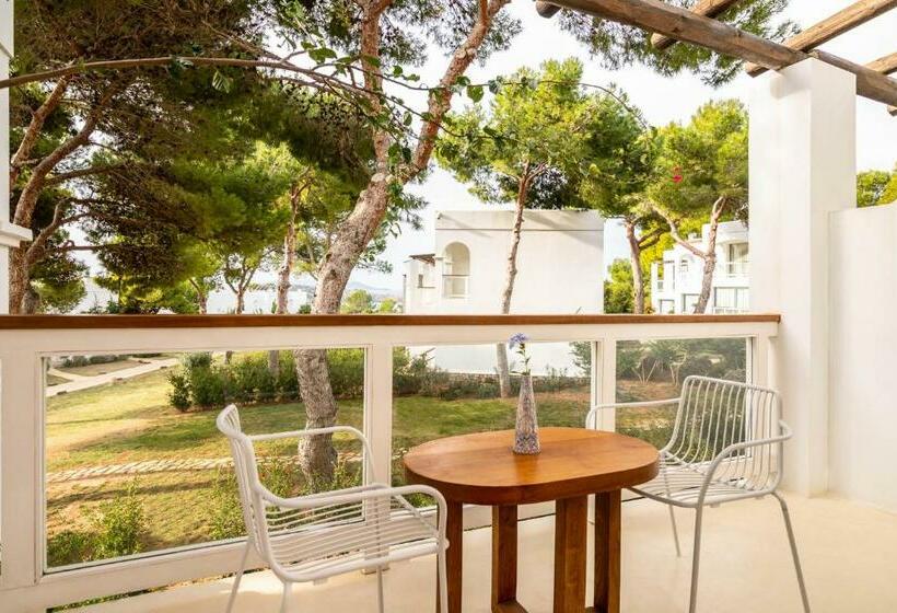 Номер Стандарт, Destino Pacha Ibiza