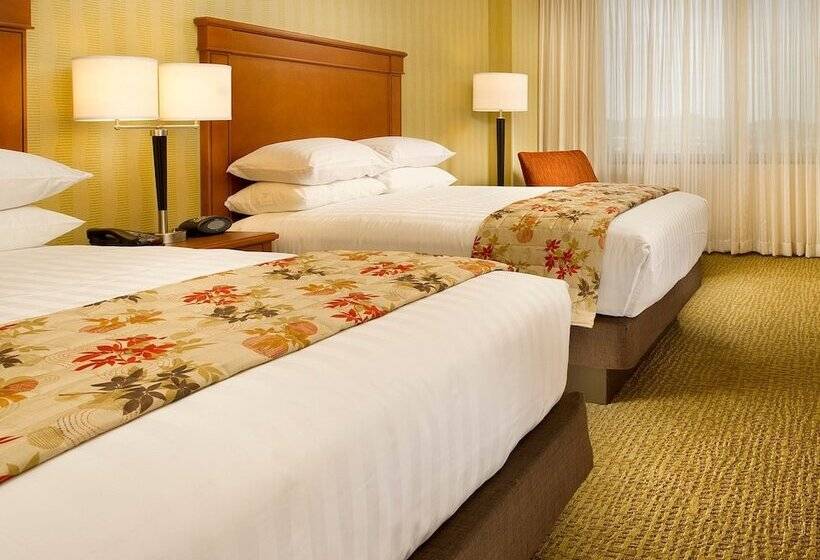 适用于残疾人士的豪华房间, Drury Plaza Hotel Nashville Franklin
