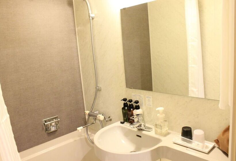 Номер Стандарт, Nishitetsu Inn Shinjuku