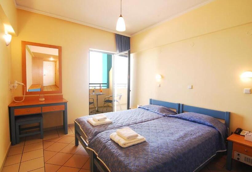 استودیوی استاندارد با چشم‌انداز دریا, Medusa Apartments