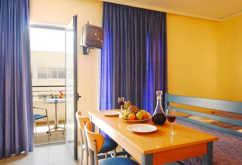 استودیوی استاندارد, Medusa Apartments