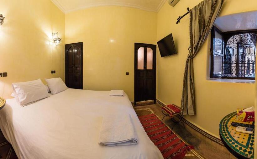 Suite, Riad Omar