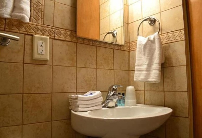 سوییت خانوادگی, Casa Del Sol Motel