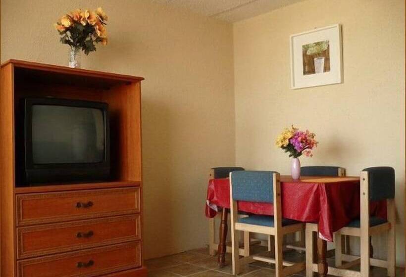سوییت خانوادگی, Casa Del Sol Motel