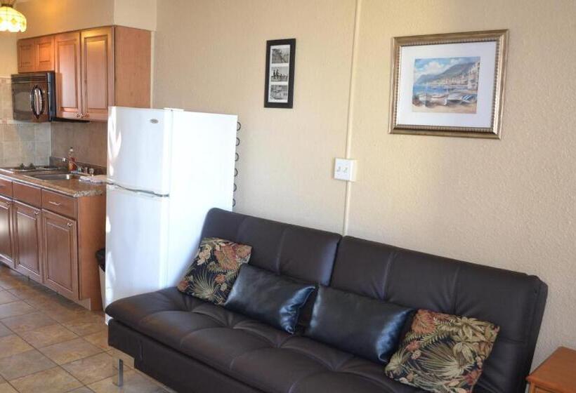 سوییت خانوادگی, Casa Del Sol Motel