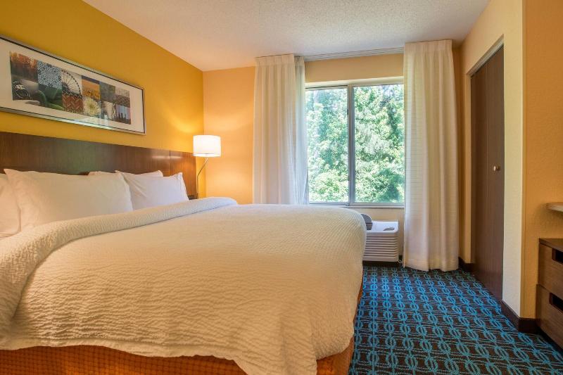キングサイズベッドのスタンダードルーム, Fairfield Inn & Suites By Marriott Columbus