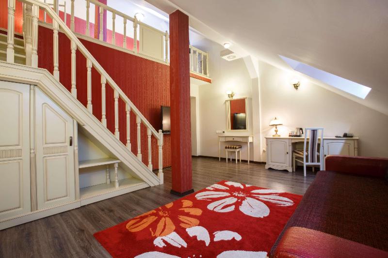 سوییت دوبلکس, Doubletree By Hilton Hotel Sighisoara   Cavaler