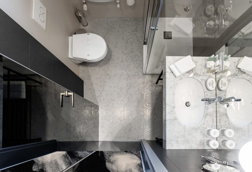 Standard Room with Balcony, River Park