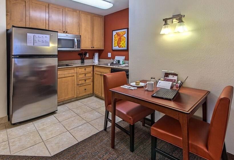 Люкс 2 Спальни, Residence Inn By Marriott Fayetteville Cross Creek