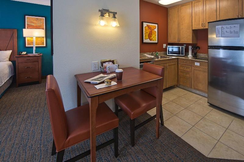 Студио Стандарт Кровать Кинг, Residence Inn By Marriott Fayetteville Cross Creek