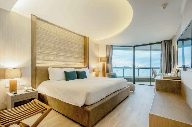 Номер Deluxe с Террасой, Cape Dara Resort