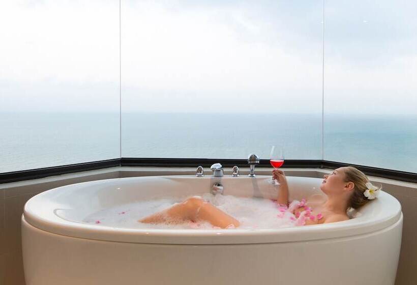 Номер Deluxe Вид на Море, Cape Dara Resort