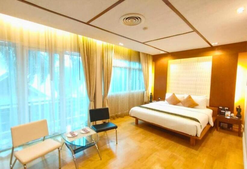اتاق لوکس با چشم‌انداز باغ, Vartika Resovilla Kuiburi Beach Resort And Villas