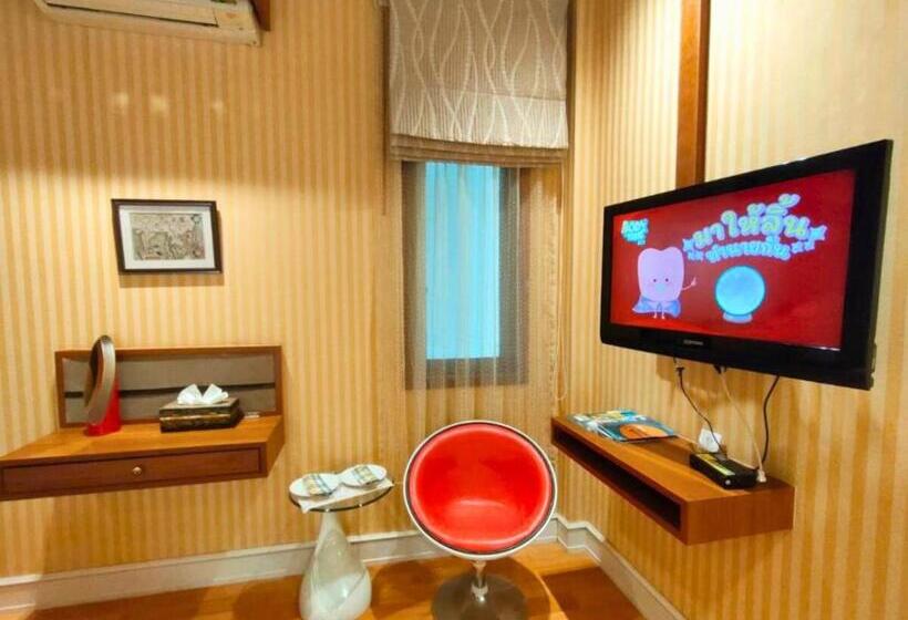 ویلای 1 خوابه, Vartika Resovilla Kuiburi Beach Resort And Villas