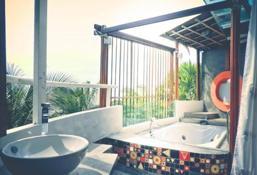سوئیت پرزیدنت, Vartika Resovilla Kuiburi Beach Resort And Villas