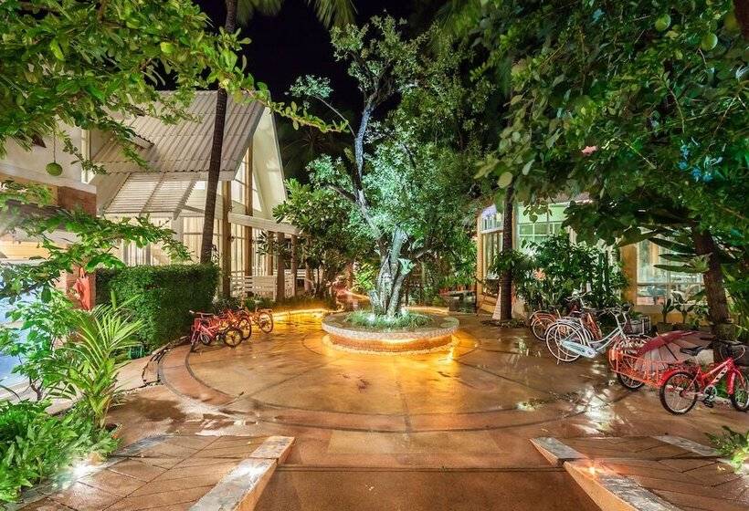 سوییت خانوادگی, Vartika Resovilla Kuiburi Beach Resort And Villas