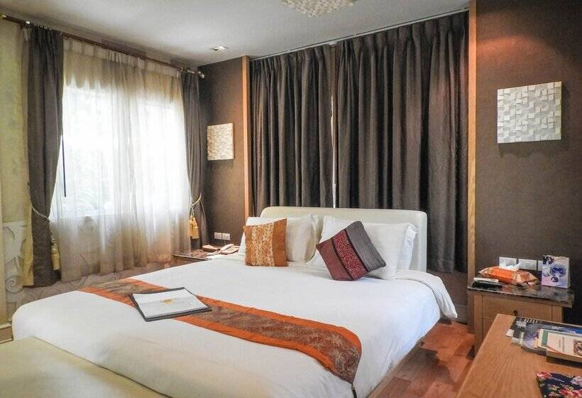 سوییت خانوادگی, Vartika Resovilla Kuiburi Beach Resort And Villas