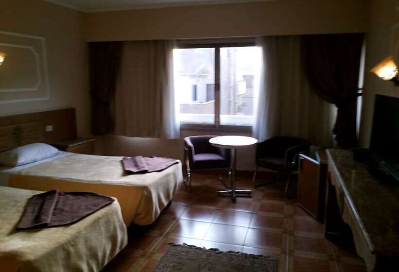 اتاق استاندارد سه نفره, Kanzy Hotel Cairo