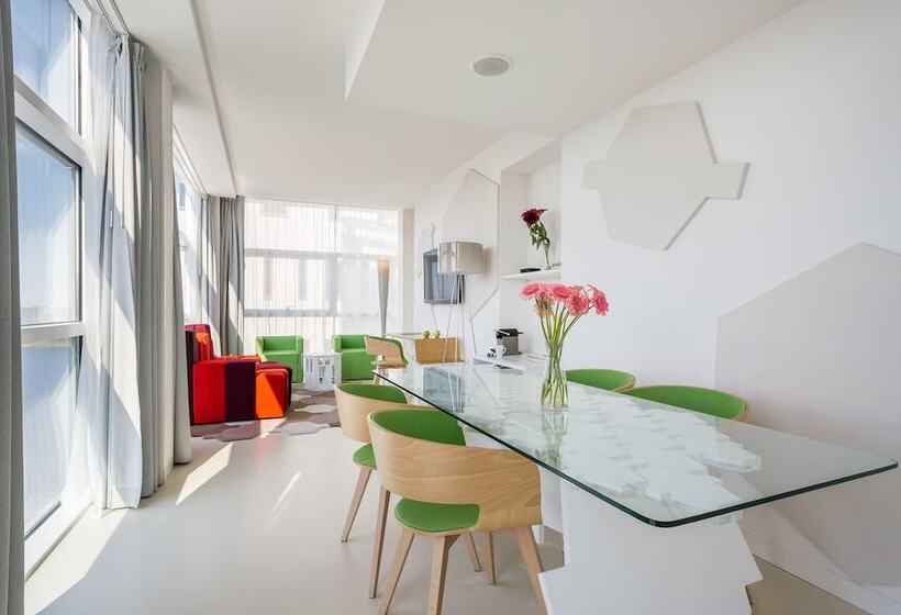 Junior Suite, Room Mate Aitana