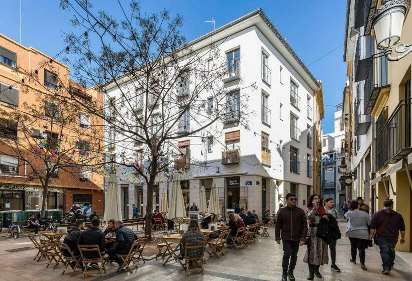 آپارتمان 1 خوابه با تراس, Mon Suites Catedral