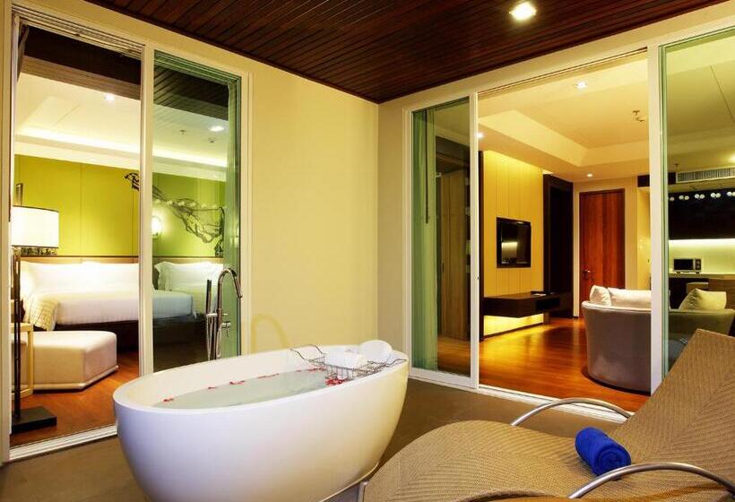 Люкс Вид на Бассейн, Graceland Khaolak Beachfront Resort