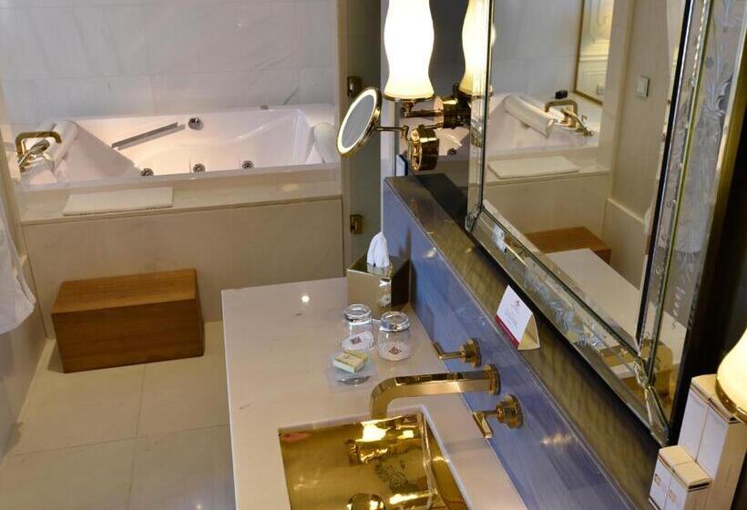 سوئیت با چشم‌انداز, Cvk Park Bosphorus Hotel Istanbul