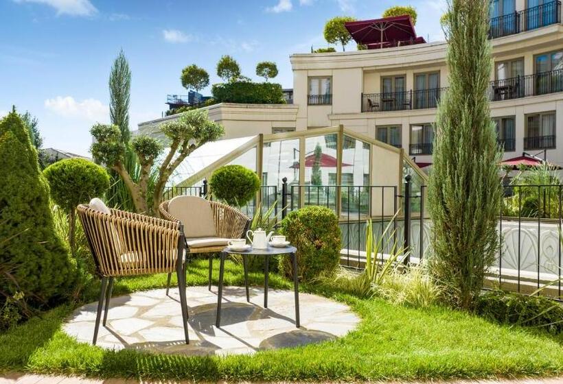 استودیوی استاندارد, Cvk Park Bosphorus Hotel Istanbul