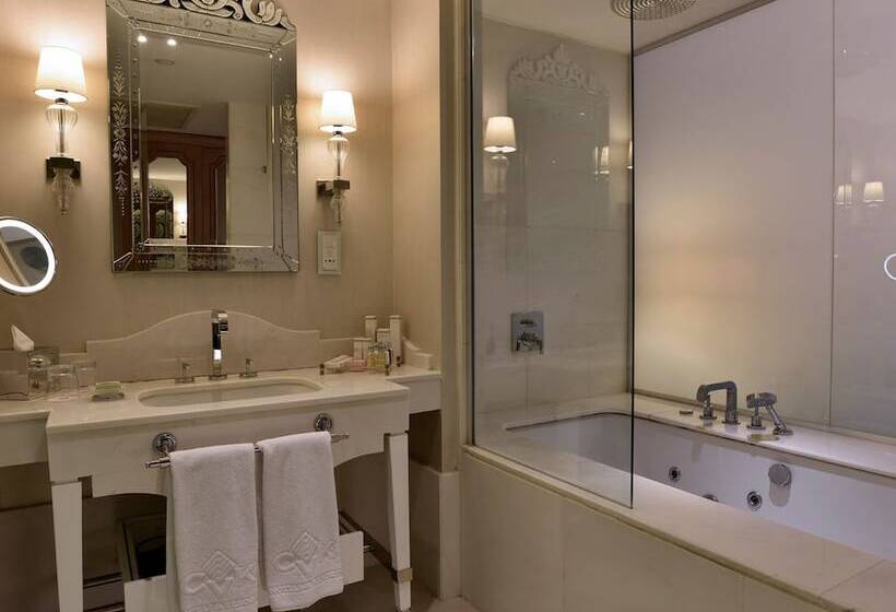 اتاق سوپریور با چشم‌انداز شهر, Cvk Park Bosphorus Hotel Istanbul