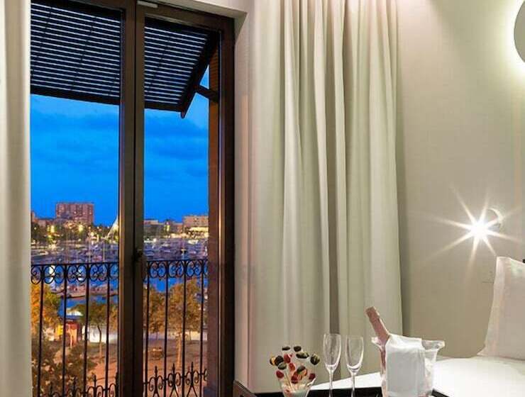 اتاق استاندارد با چشم‌انداز, H10 Port Vell 4* Sup