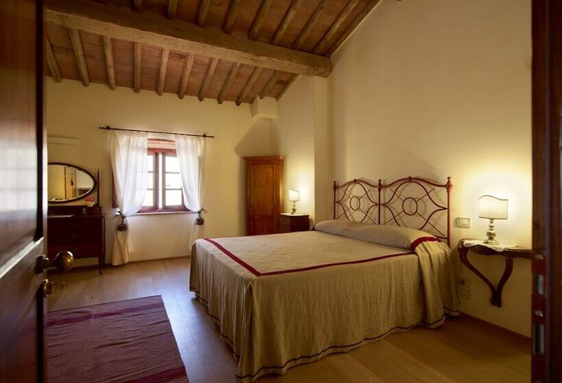 디럭스 트리플 룸, Relais Borgo Petrognano