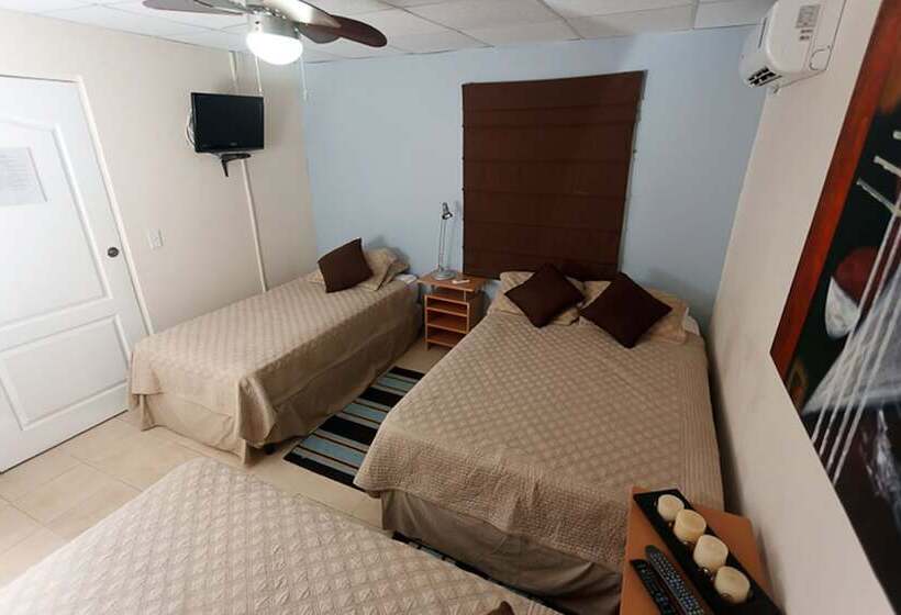 4인용 스탠다드 룸, Hostal Gemar