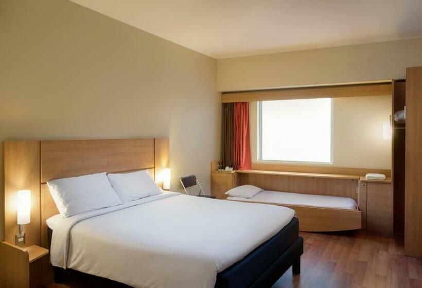 اتاق خانوادگی, Ibis Valparaiso